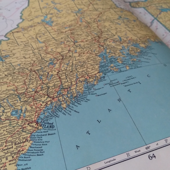 1940's Antique Atlas ("Maps & Coffee Table Displays & Primitive Decor") - Picture 6 of 11